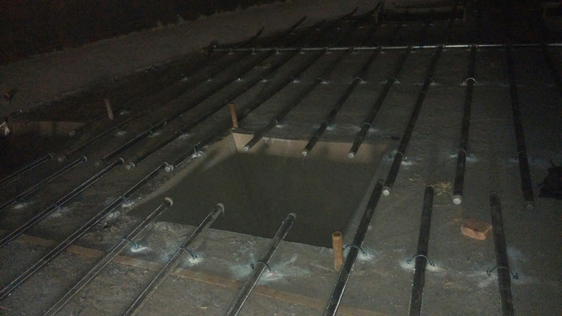 人民路街道流化棒