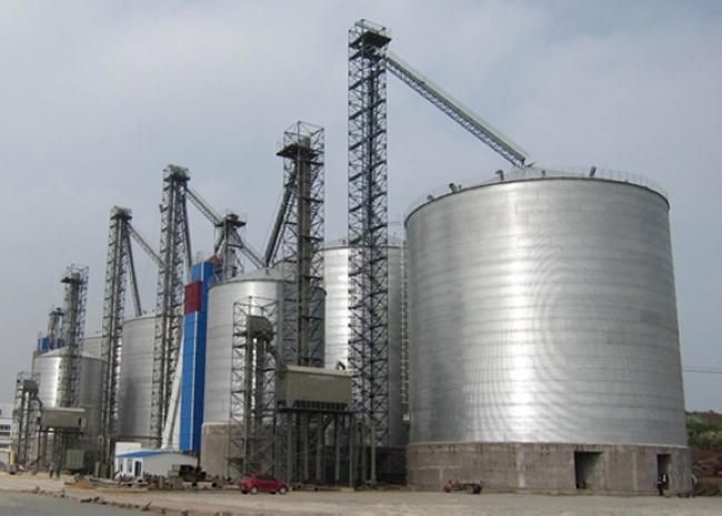 人民路街道大型钢板库构造参数及水泥储存质量